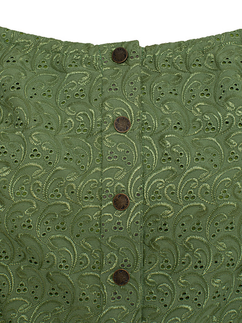 Green dress, straight silhouette, flashlight sleeve, button placket, 3 Green dress, straight silhouette, flashlight sleeve, button placket, 3