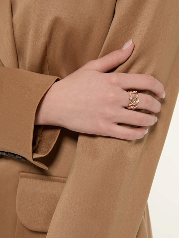 Rose gold ring with diamonds, 2