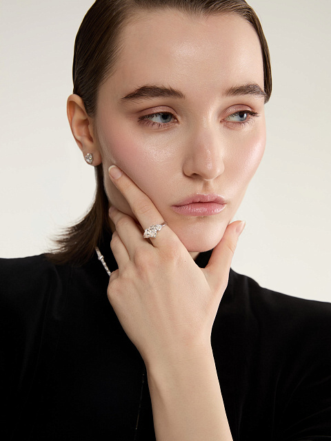 Heart Diamond & White Gold Ring, 2