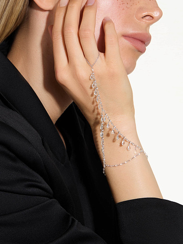 White gold slave bracelet with pear-cut diamonds, 2