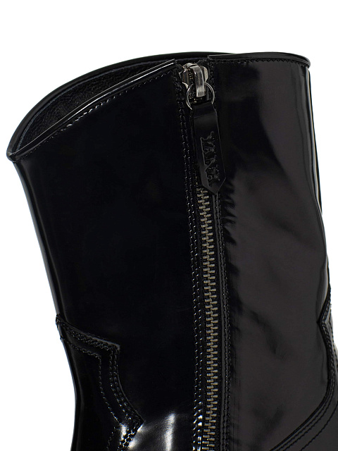 Black leather cowboy boots, 6