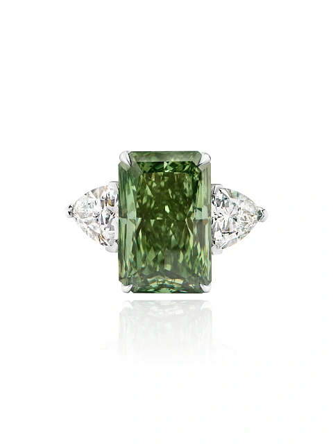 White gold ring with rectangular green diamond, 3