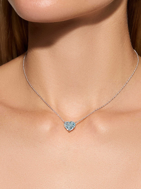 White gold necklace with blue lab-grown diamond, 3