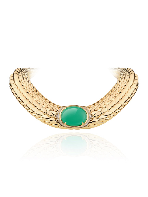 Necklace with chrysoprase, 1