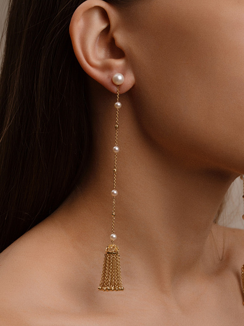 Tassel earrings with detachable cuff in yellow gold and pearls, 3