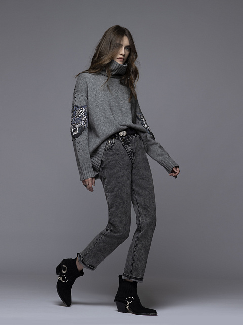 Washed Black Asymmetric Closure Jeans, 6