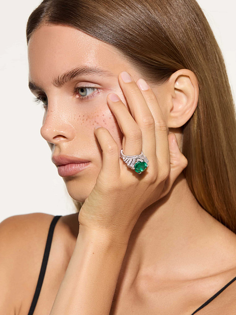 White Gold Emerald Diamond Ring, 3