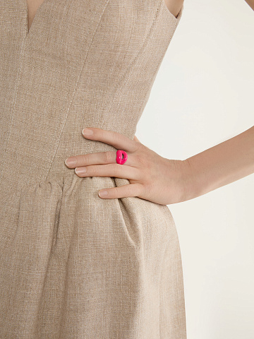 White gold ring with bright pink enamel, 2