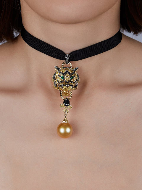 Gold, Diamonds & Pearl Tiger Necklace, 7