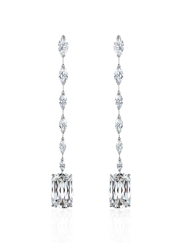 White gold earrings with cushion-cut diamonds, 1
