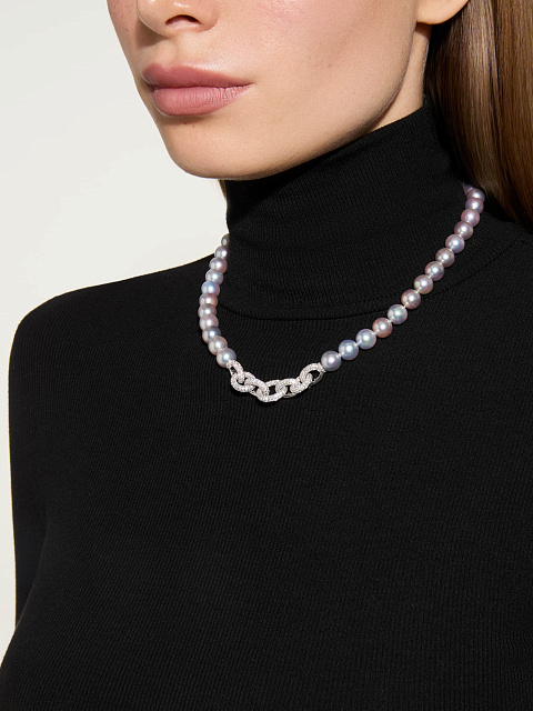 White gold pendant necklace with blue Akoya pearl and diamonds, 3