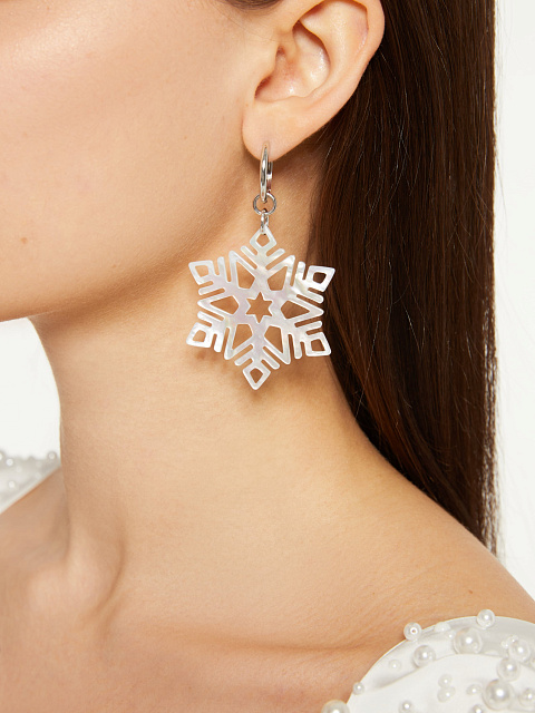 White gold hoops with carved mother-of-pearl snowflakes, 2