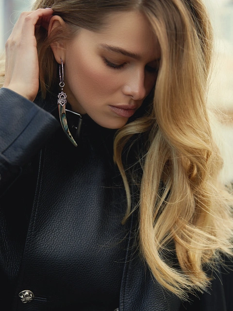 Black Gold, Mother-of-pearl & Diamonds Earrings, 2