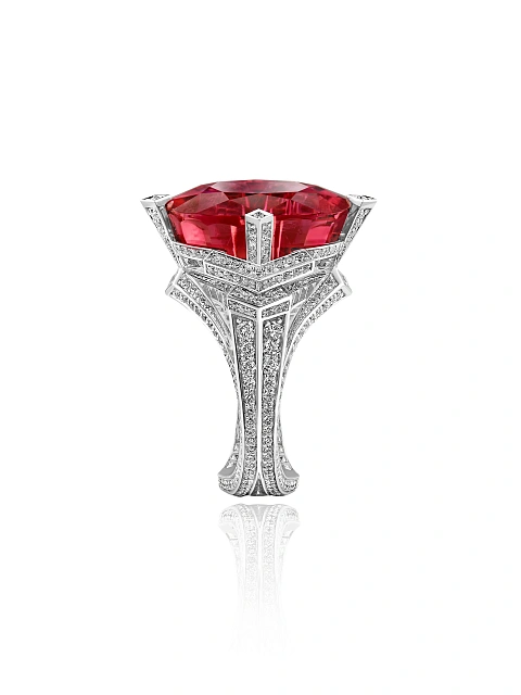 White gold ring with oval-cut rubellite and diamonds, 3