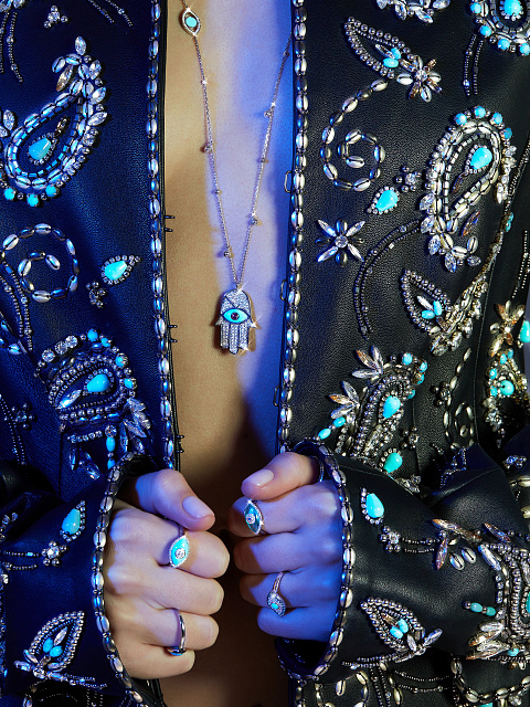 Ring made of white gold with quartz, sapphire and diamonds, 4