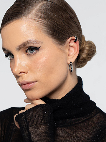 White gold ear cuff with black enamel, 2