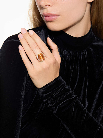 Yellow gold ring with rutilated quartz and yellow diamonds, 2