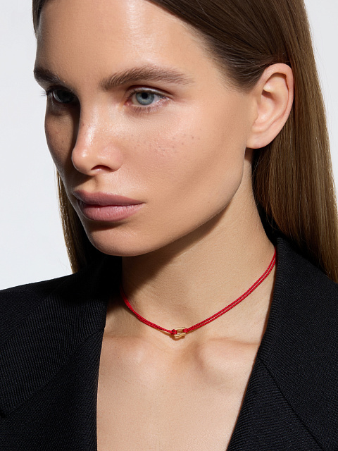 Yellow gold horseshoe necklace, 2