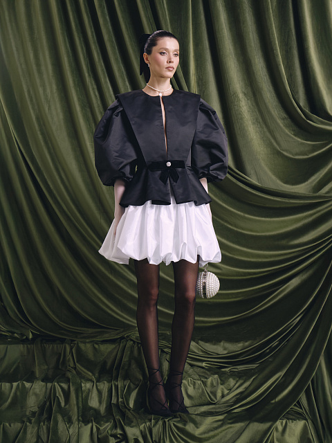 White taffeta balloon skirt, 8 White taffeta balloon skirt, 8