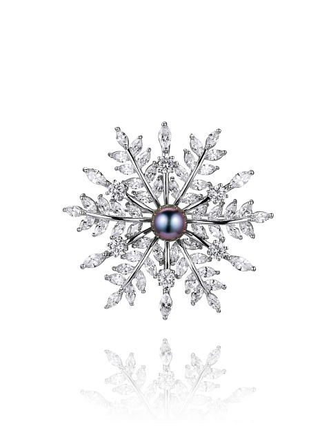 Natural Black Pearl & White Gold Brooch, 1