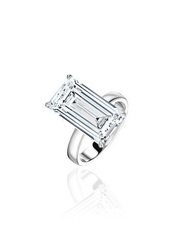 White gold ring with lab-grown octagon-cut diamond, 1