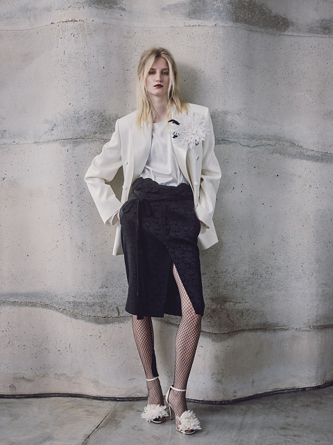 Black jacquard skirt, 3