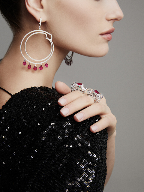 Pear Ruby, Round Diamond & White Gold Earrings, 4