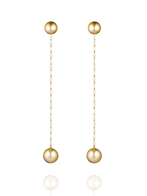 Yellow gold earrings with diamonds and pearls, 1