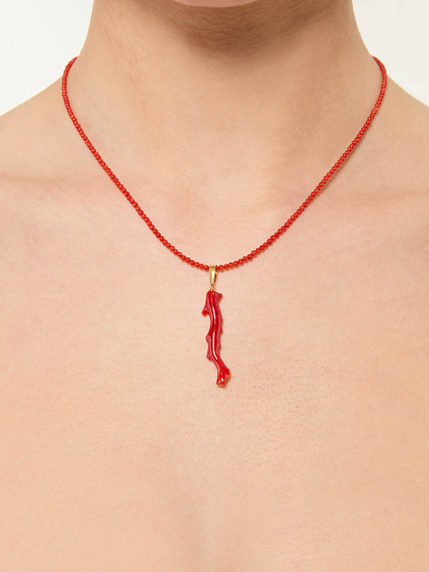 Necklace with coral pendant, 4