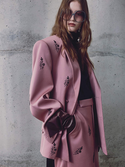 Embroidered blazer, 2