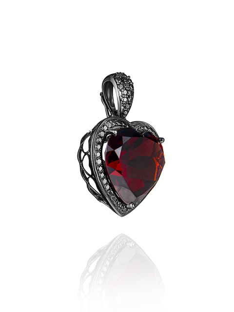 Heart Garnet, Black Round Diamond & Black Gold Pendant, 3