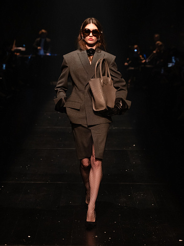 Look #2, 1