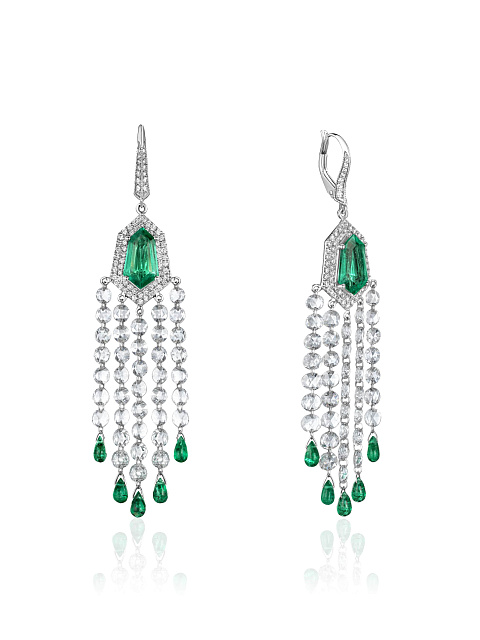 Long white gold earrings with emeralds and diamonds, 1