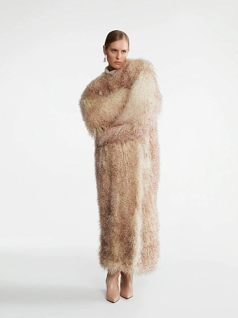 Long Lama Fur Coat, 9