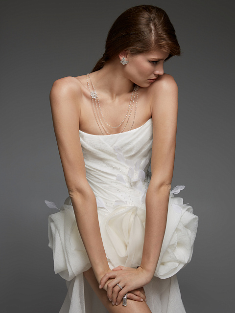 Briolette Diamond, Oval Diamond & White Gold Necklace, 14