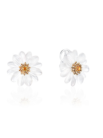 Stud earrings with flowers made of carved quartz and citrines, 1