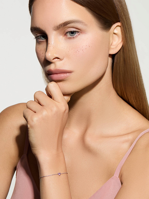 White gold bracelet with a heart-cut amethyst, 2