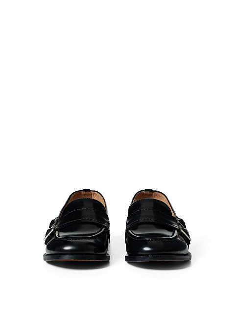 Black loafers, 3