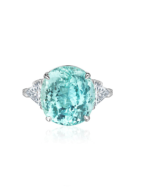 White gold ring with an oval Paraiba tourmaline, 3
