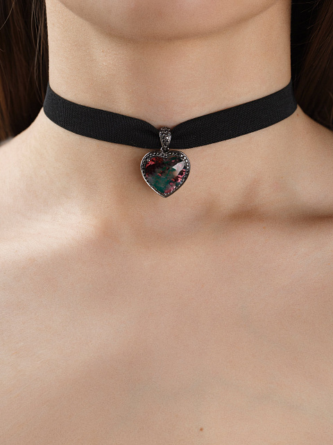 Heart Garnet, Black Round Diamond & Black Gold Pendant, 4