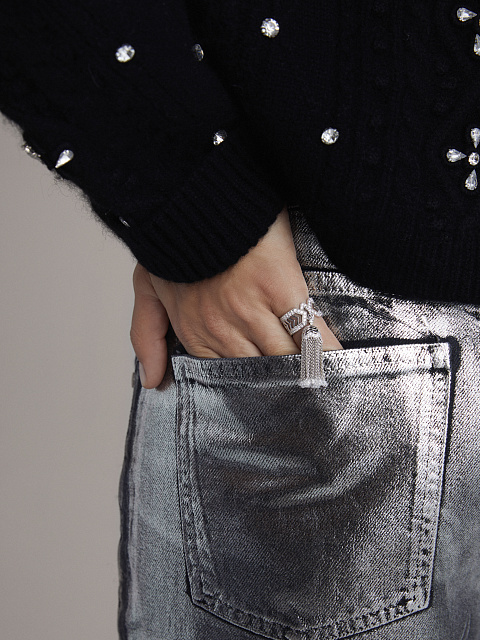 White Gold & Diamond Tassel Ring, 5