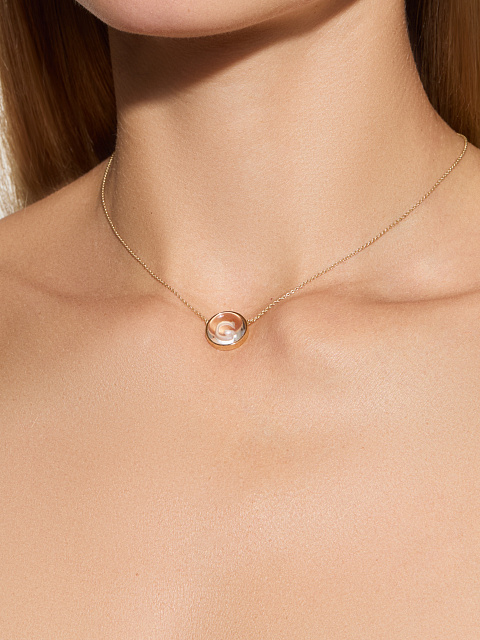 Yellow gold necklace with letter G pendant with rock crystal, 3