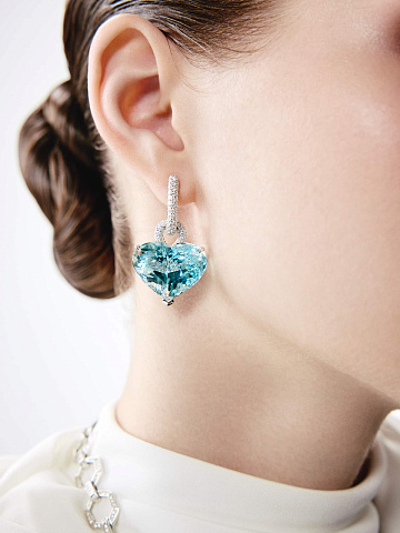 White gold earrings with aquamarines and diamonds, 2
