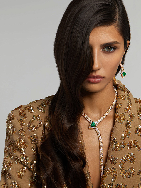 Trillion Emerald, Round Emerald, Round Diamond & Gold Necklace, 7