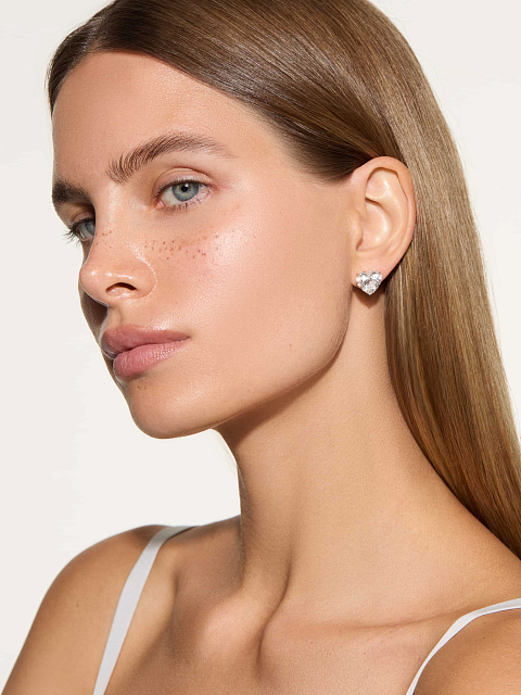 White gold studs with lab-grown heart-cut diamonds, 4