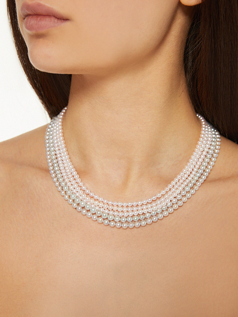 White gold necklace with Akoya pearls in gradient, 2