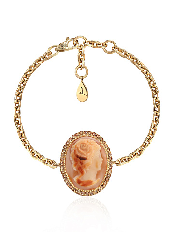 Yellow gold bracelet with a shell cameo and diamonds, 1