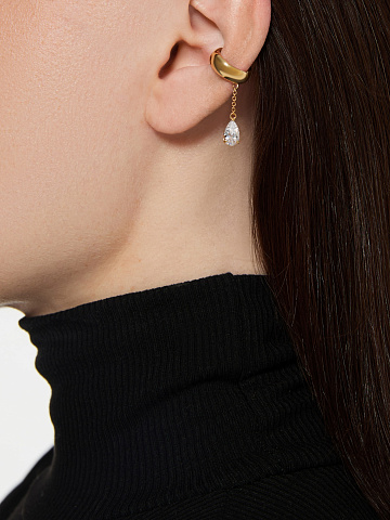 Yellow gold ear cuff with pear-cut cubic zirconia, 2