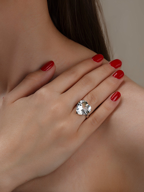 White Gold & Heart-cut Clear Topaz Ring, 3