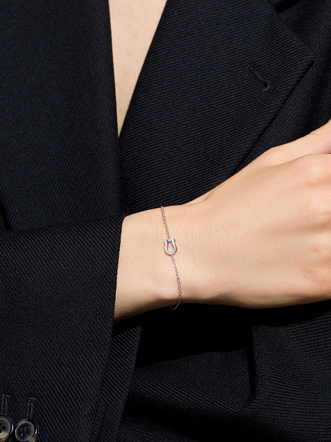 White gold horseshoe bracelet with diamond, 2